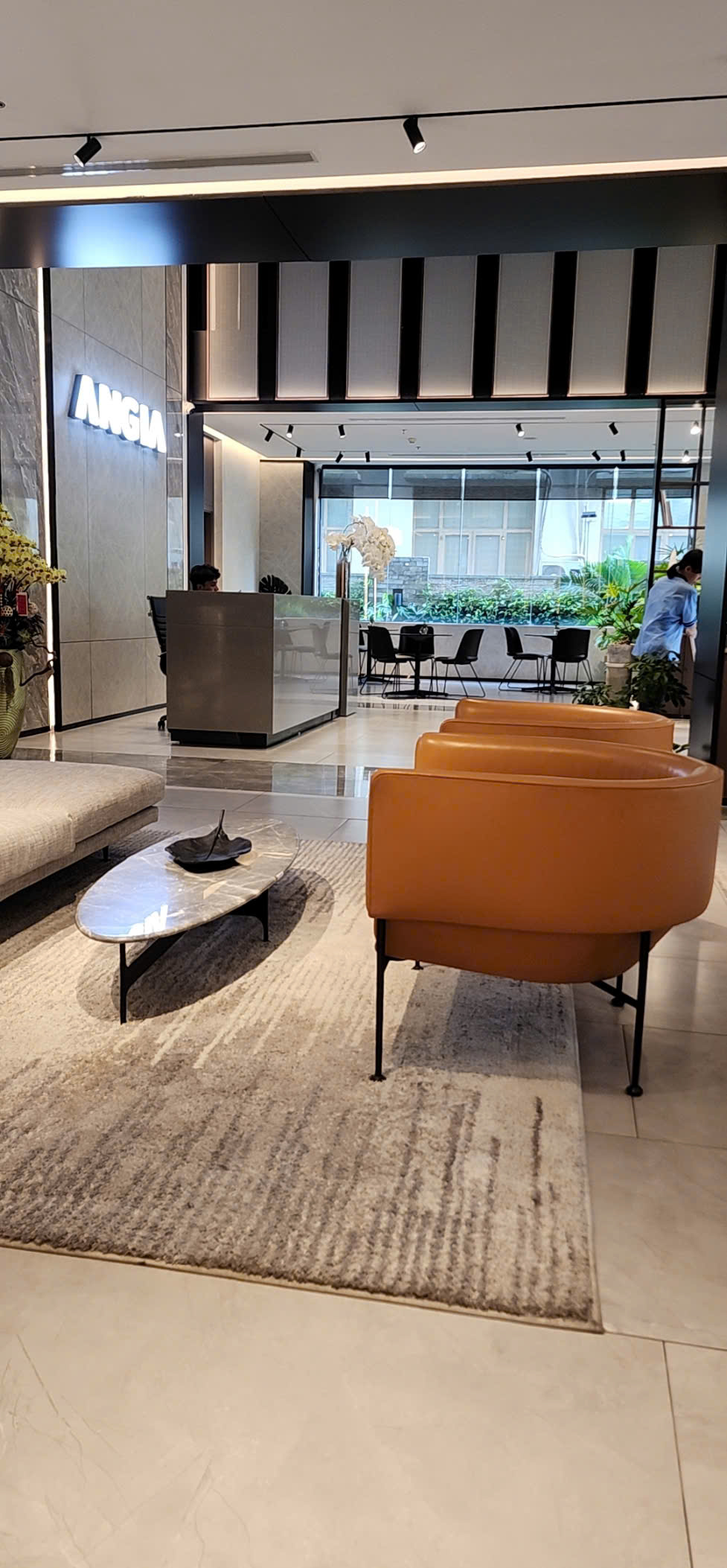 Sảnh văn phòng giao dịch AngiaCorp