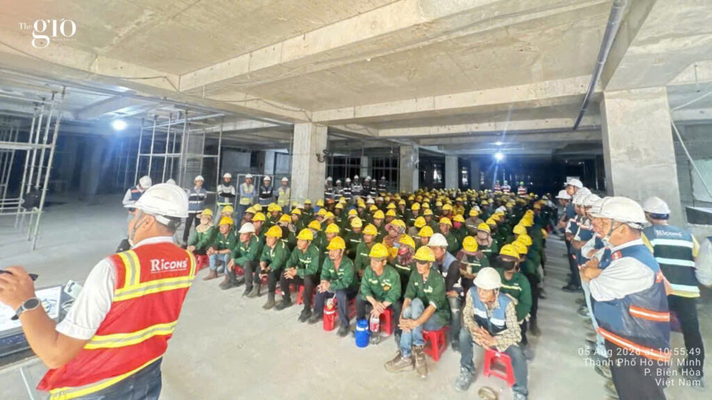 Buổi tập huấn an toàn lao động của Ricons tại công trường The Gió Riverside