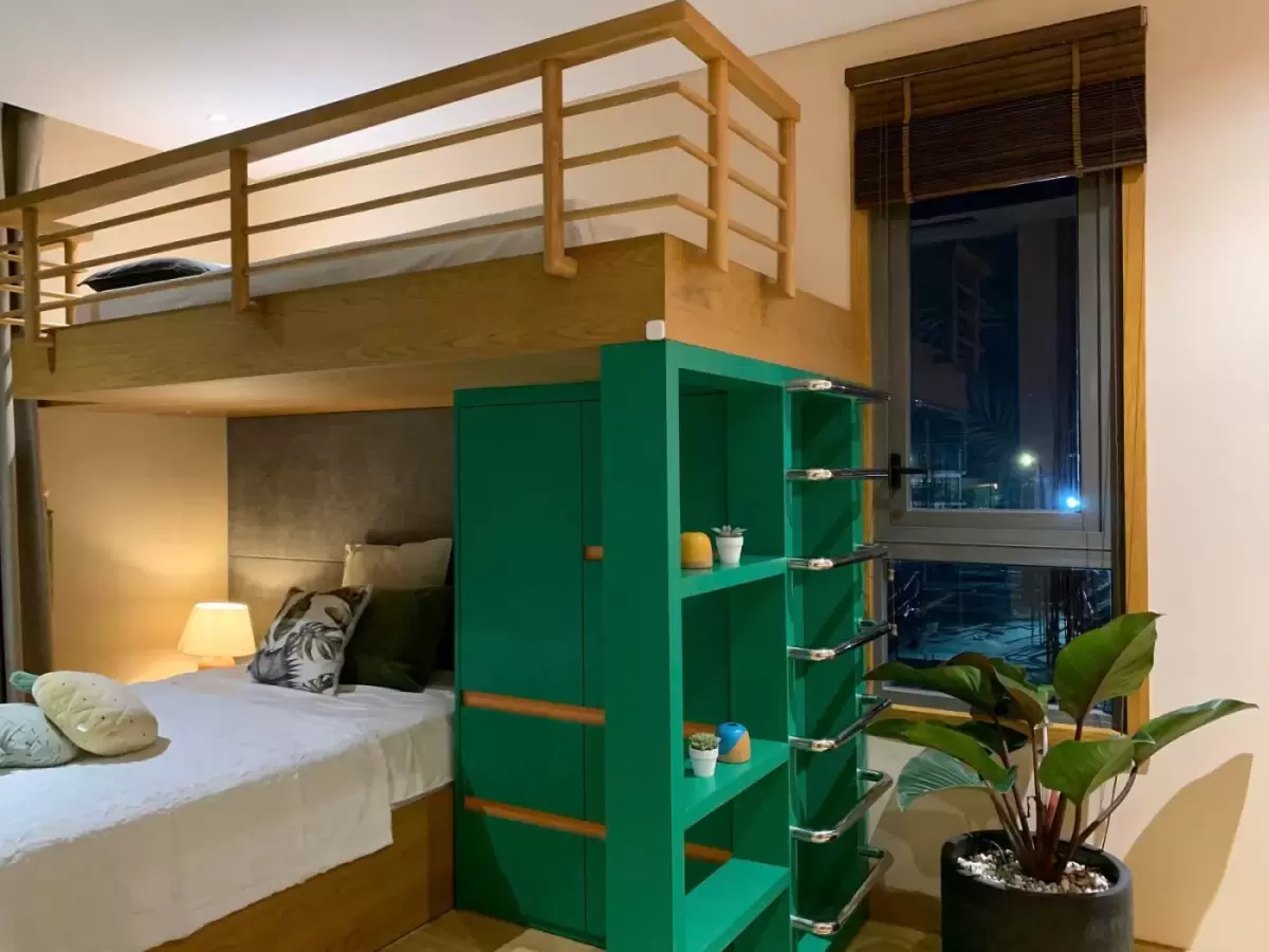 Giường lửng tận dụng chiều cao trong nội thất nhà phố The Standard