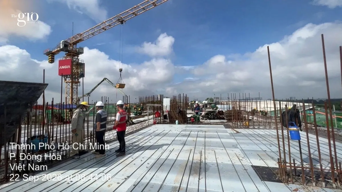 Thi công cột sàn tầng 4 tháp Gió Nam Thi công cột sàn tầng 4 tháp Gió Nam The Gió Riverside