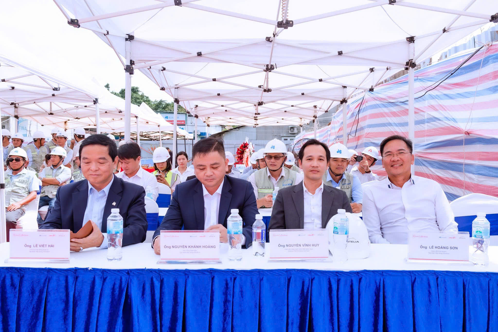 Chủ tịch HĐQT Tập đoàn Xây dựng Hòa Bình Lê Viết Hải cùng lãnh đạo HBC và Artelia tại lễ khởi công River Collection