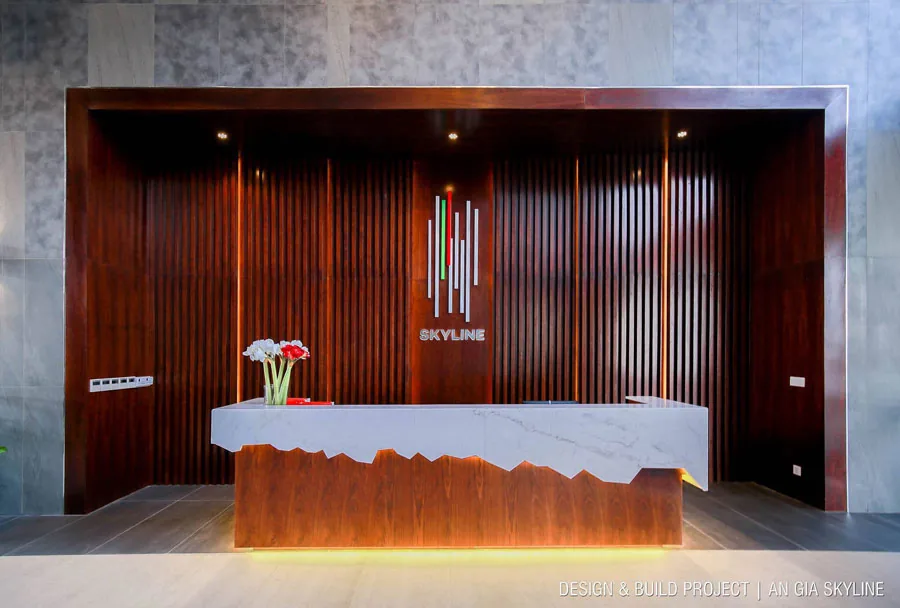 Quầy lễ tân sảnh đón An Gia Skyline phục vụ chuyên nghiệp